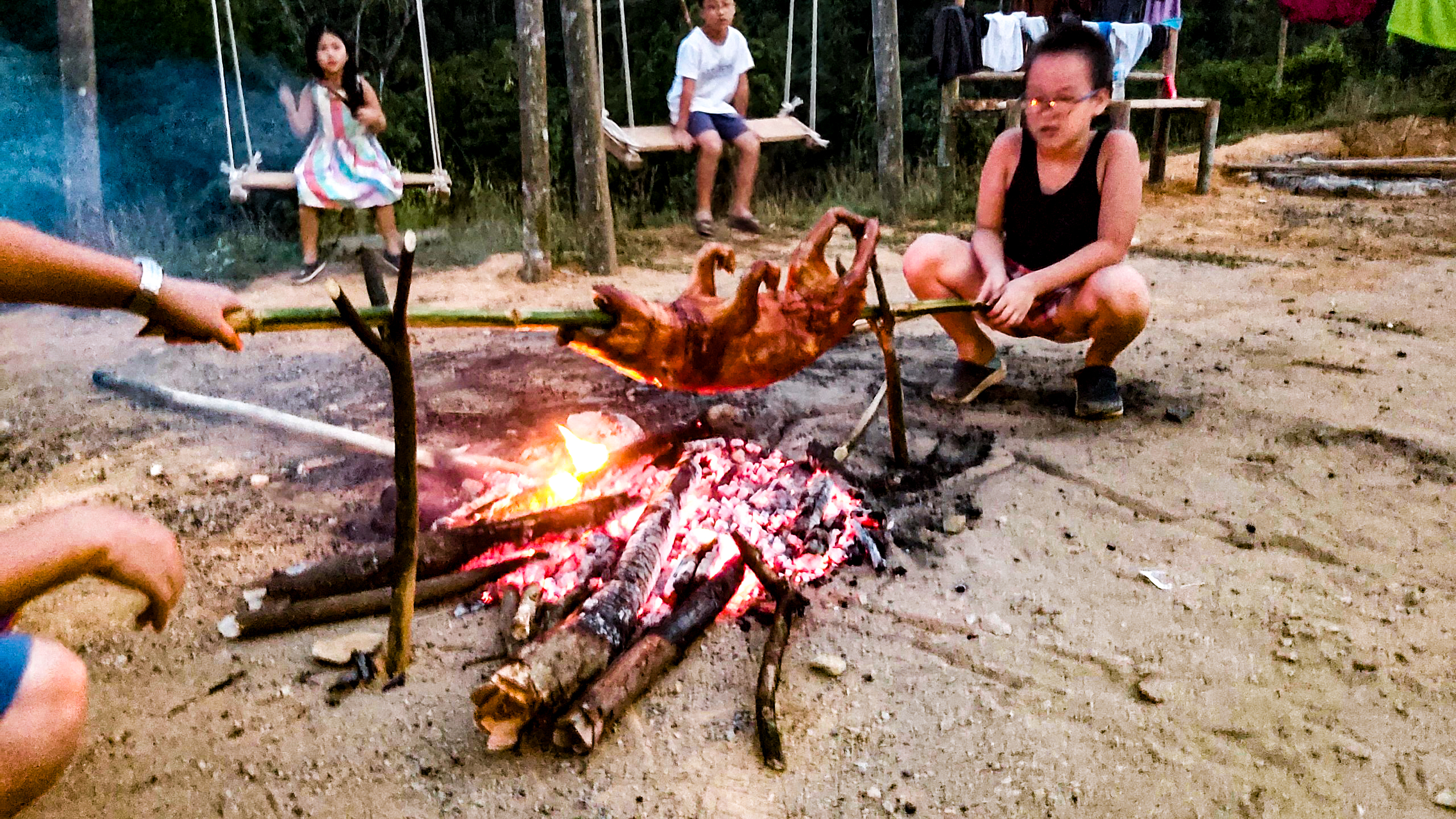 Thung Lũng Bướt Mùa Hạ: Văn Hoá, Thiên Nhiên Và Ẩm Thực Thái