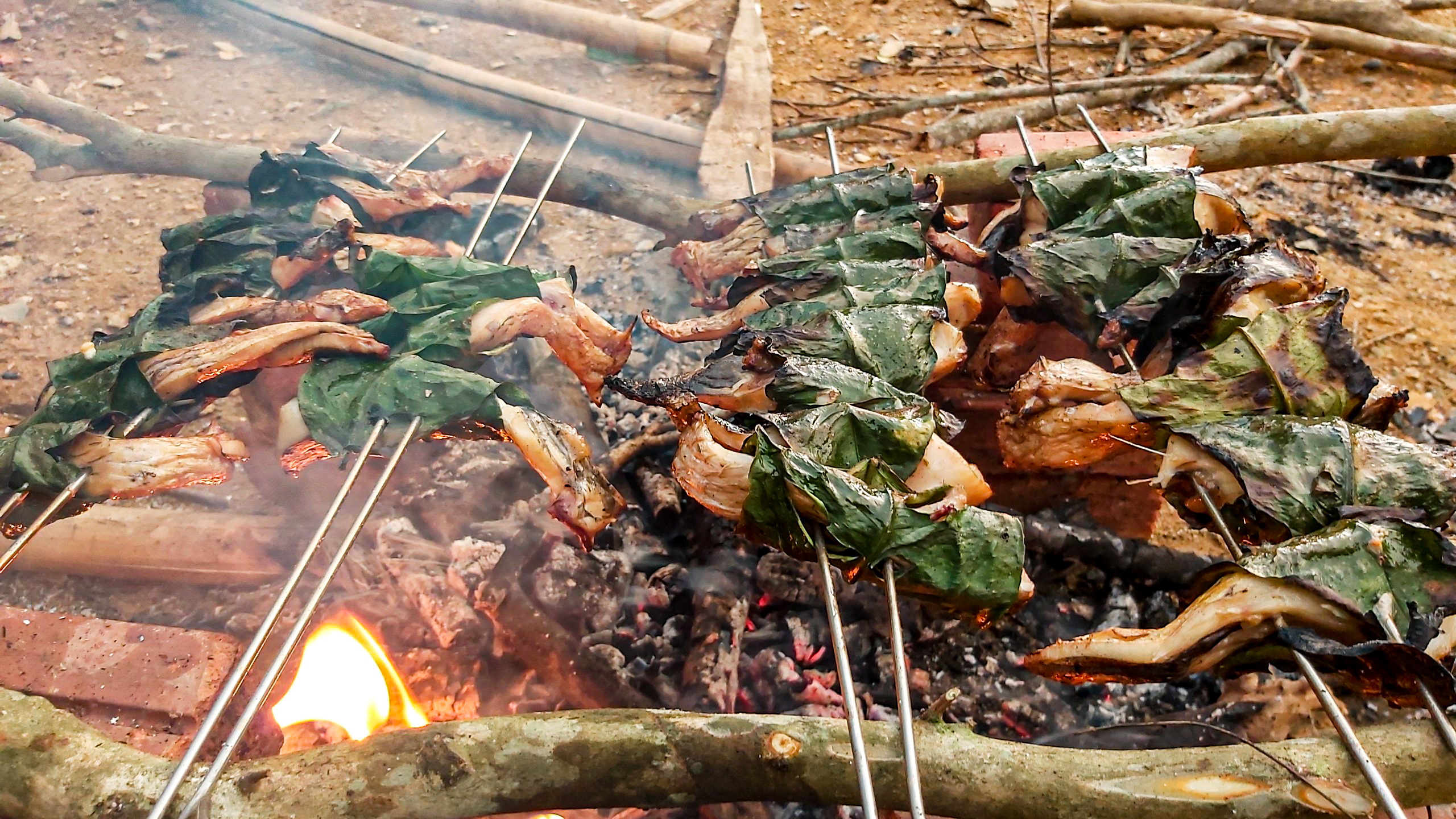 Thung Lũng Bướt Mùa Hạ: Văn Hoá, Thiên Nhiên Và Ẩm Thực Thái