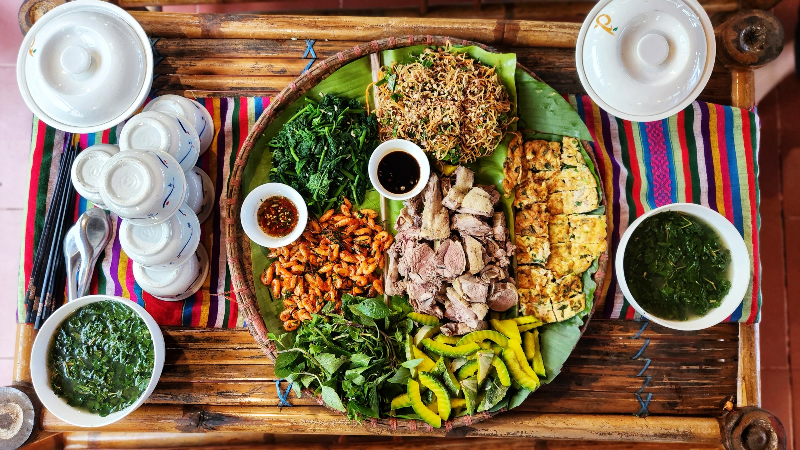 Thực đơn tại Nhà đồi (Áp dụng cho đoàn khách 8 người trở lên)